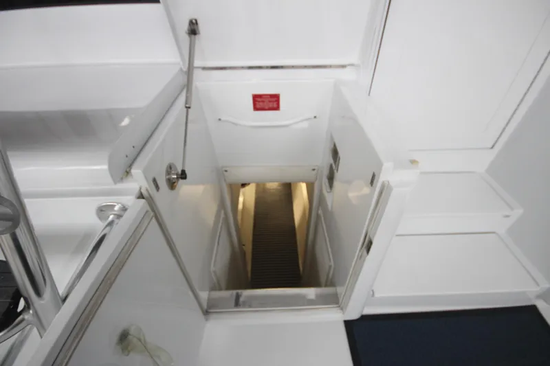 Rollwind Yacht Photos Pics 