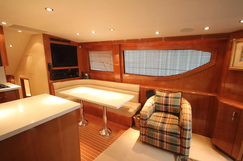 Rollwind Yacht Photos Pics 