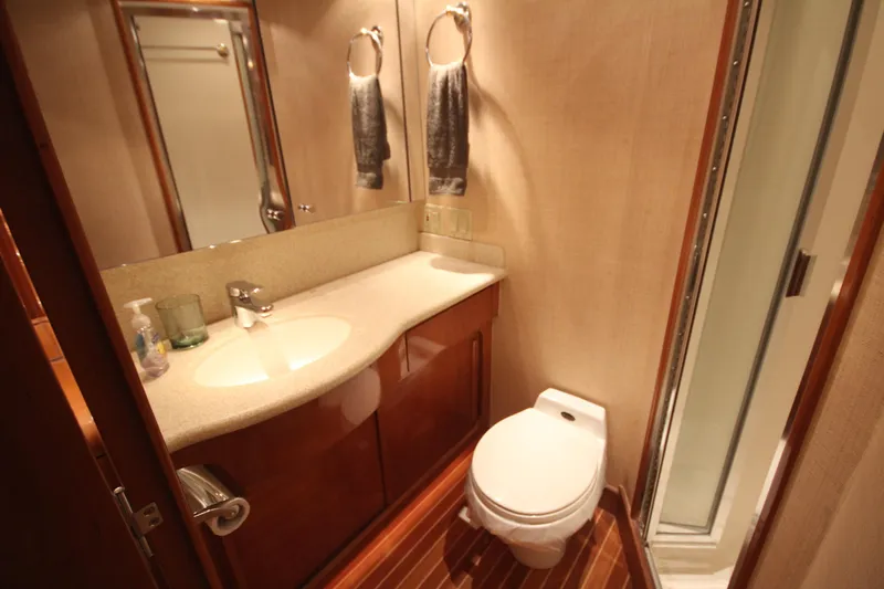 Rollwind Yacht Photos Pics 