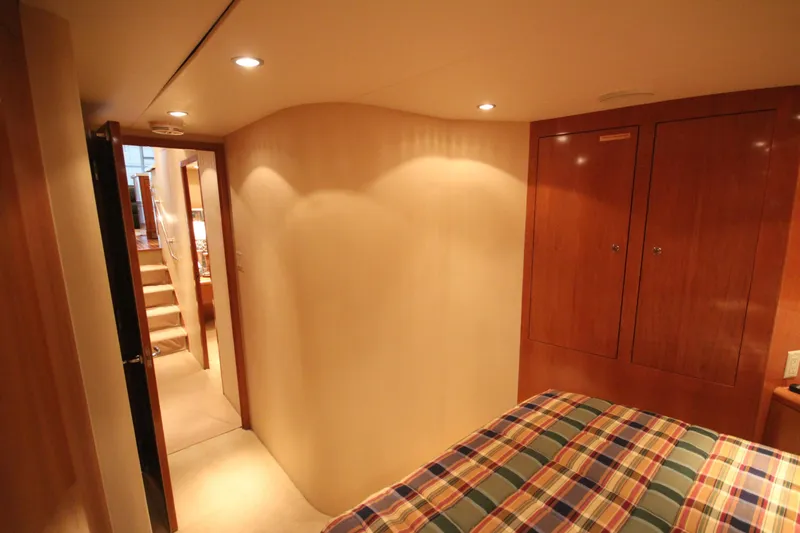 Rollwind Yacht Photos Pics 