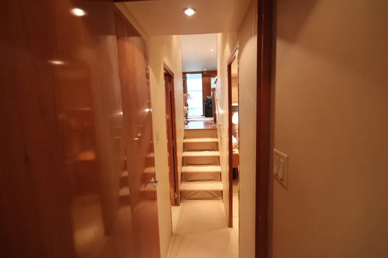 Rollwind Yacht Photos Pics 