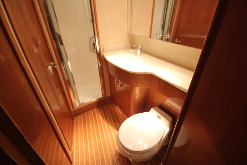 Rollwind Yacht Photos Pics 