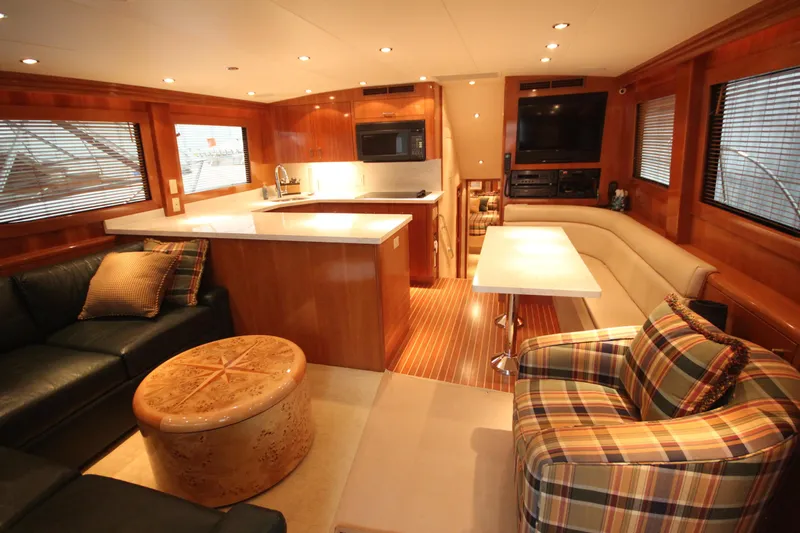 Rollwind Yacht Photos Pics 