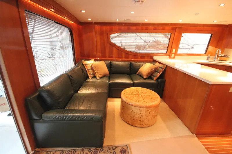 Rollwind Yacht Photos Pics 