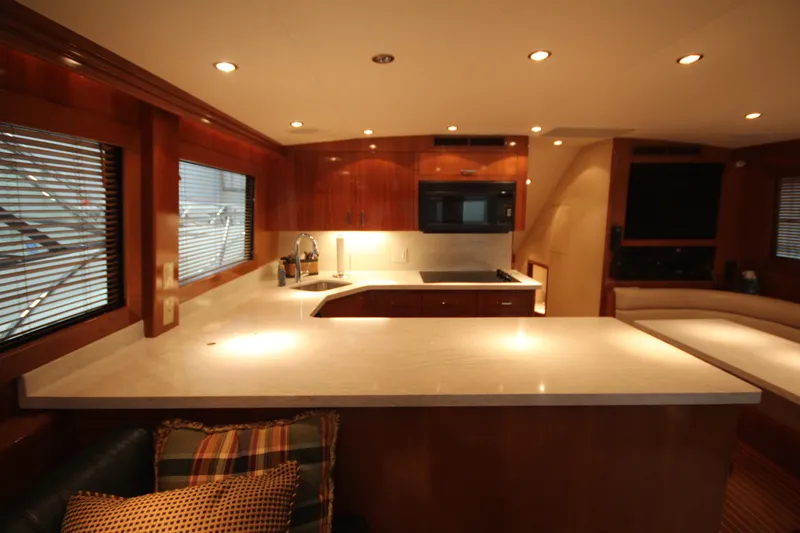 Rollwind Yacht Photos Pics 