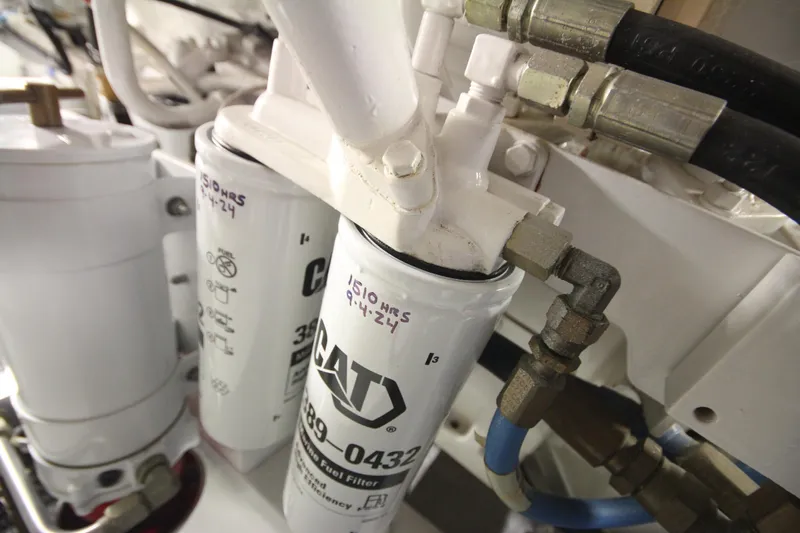 Rollwind Yacht Photos Pics 