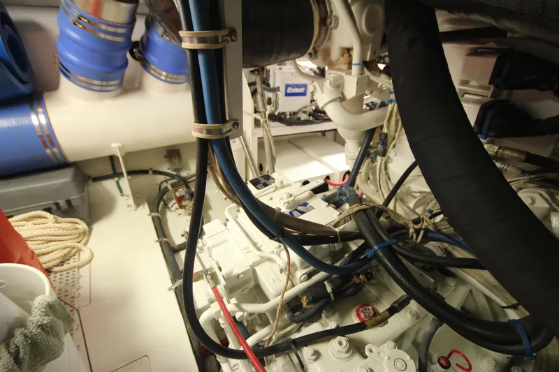 Rollwind Yacht Photos Pics 