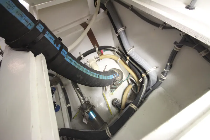 Rollwind Yacht Photos Pics 