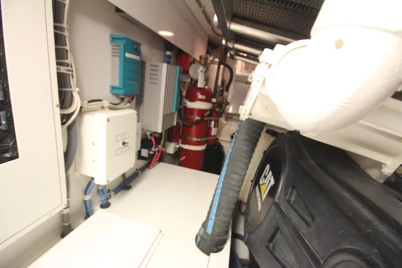 Rollwind Yacht Photos Pics 