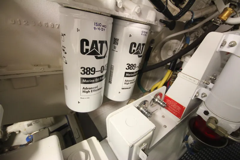 Rollwind Yacht Photos Pics 