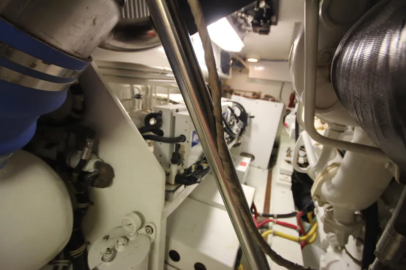 Rollwind Yacht Photos Pics 