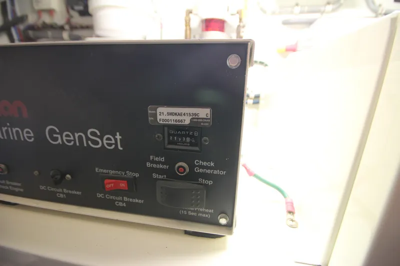 Rollwind Yacht Photos Pics 