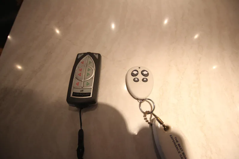 Rollwind Yacht Photos Pics 