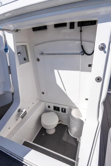  Yacht Photos Pics 2020 Midnight Express 34 Open boat bathroom with modern amenities.