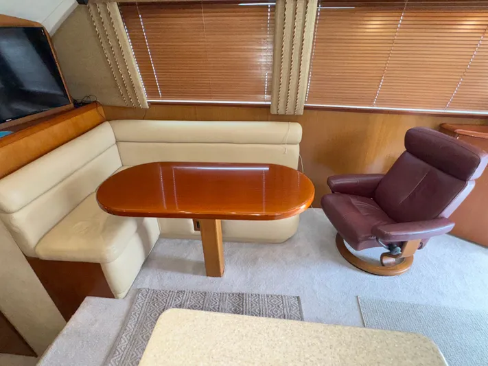 Fin - Allie Yacht Photos Pics 