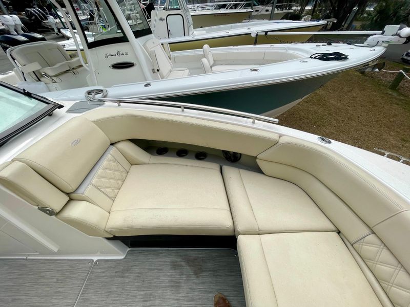 2019 Regal 29 OBX