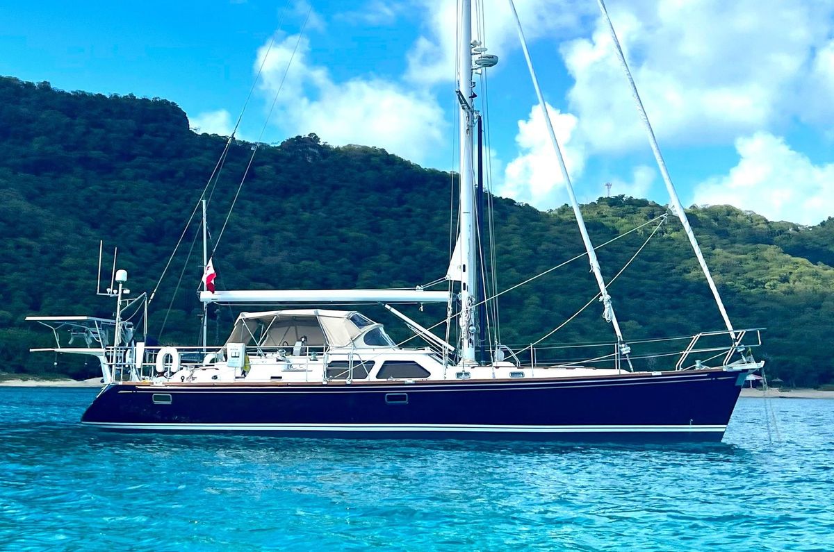 2009 Hylas 54 