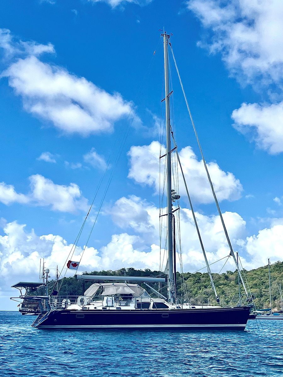 2009 Hylas 54 