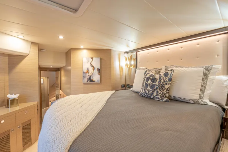 Homarus Yacht Photos Pics Luxurious 2021 Horizon yacht bedroom with elegant bedding and modern decor.
