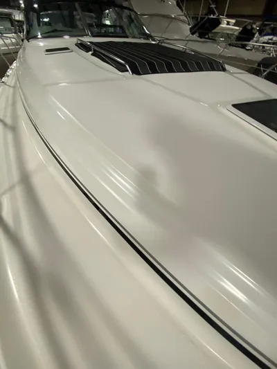 Scalawag Yacht Photos Pics 