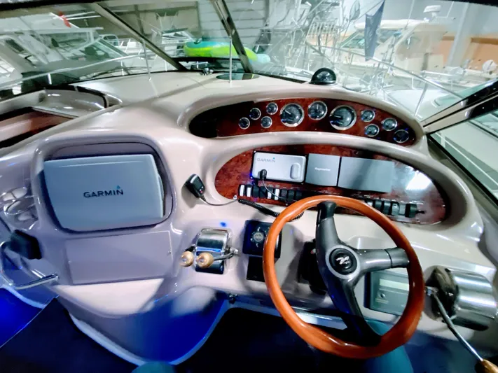 Scalawag Yacht Photos Pics 