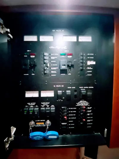 Scalawag Yacht Photos Pics 