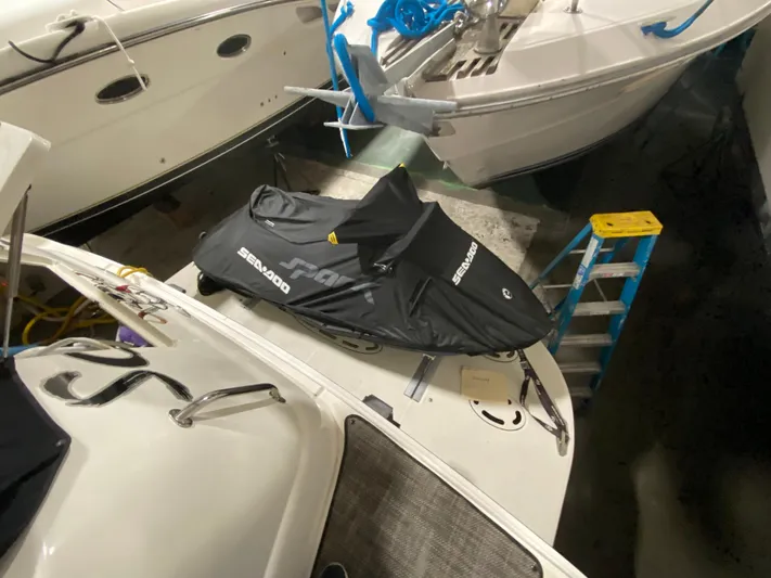 Scalawag Yacht Photos Pics 