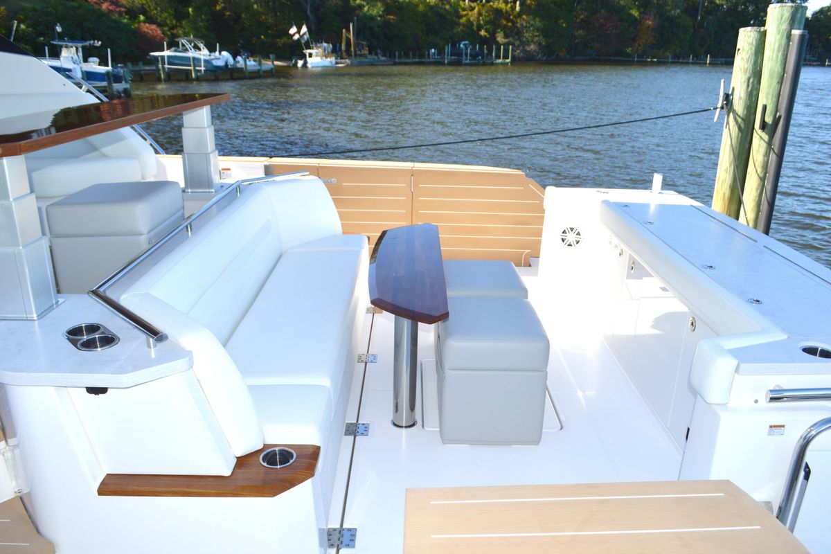 2024 Tiara Yachts 60 
