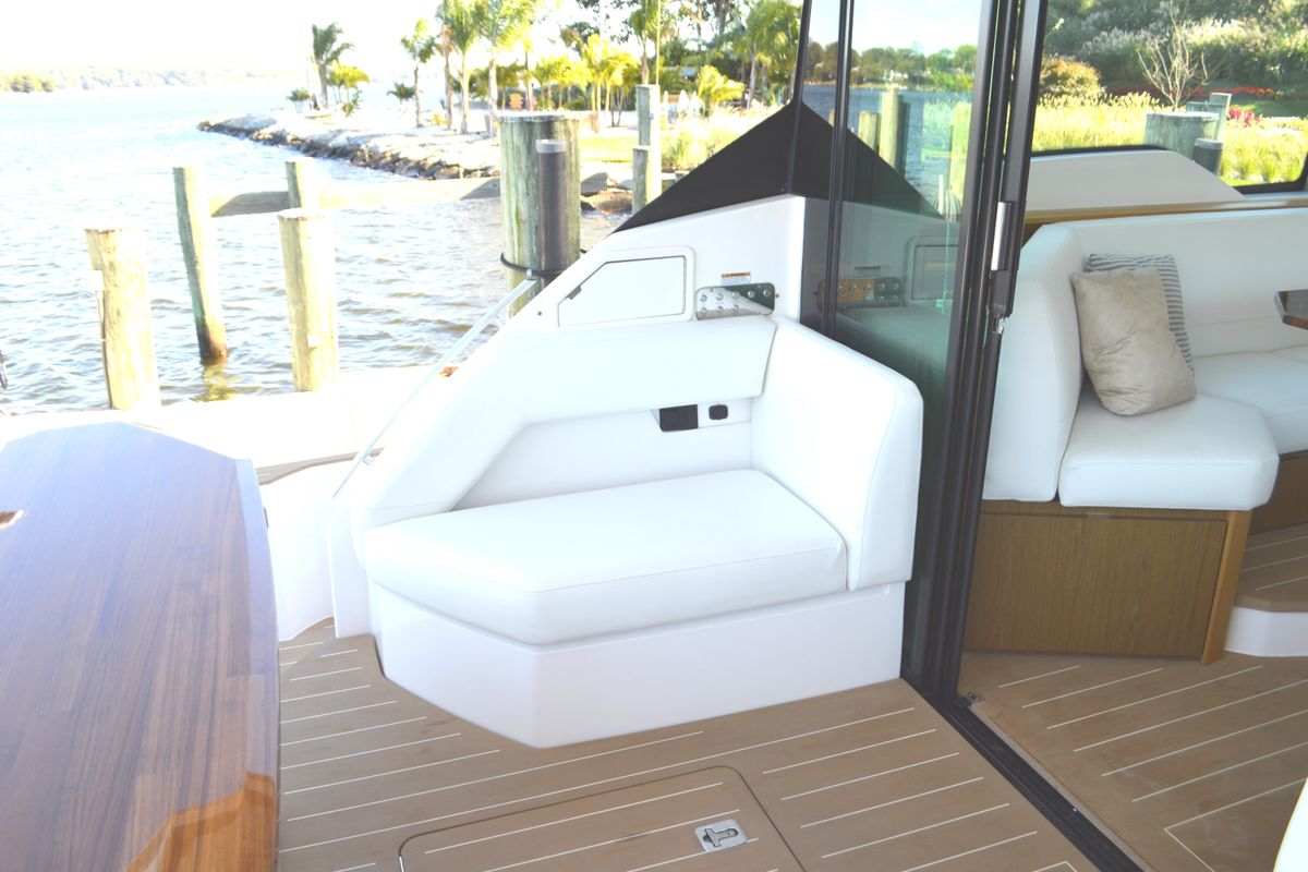 2024 Tiara Yachts 60 