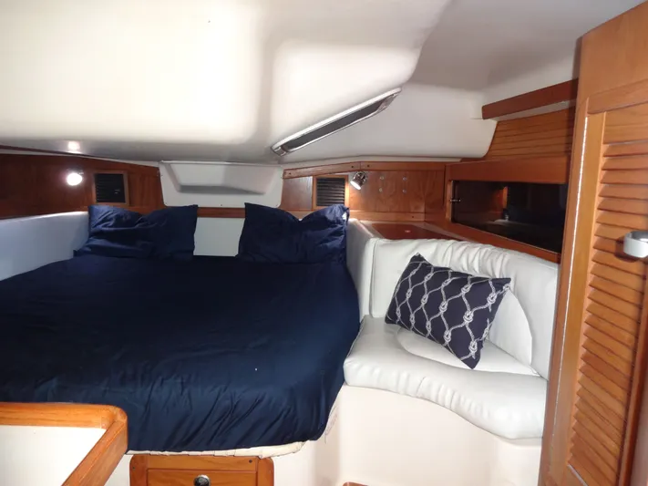 Bluewater Yacht Photos Pics 