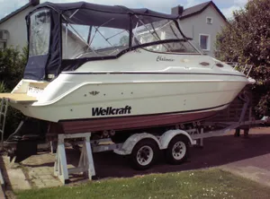 1998 Wellcraft Coastal 240