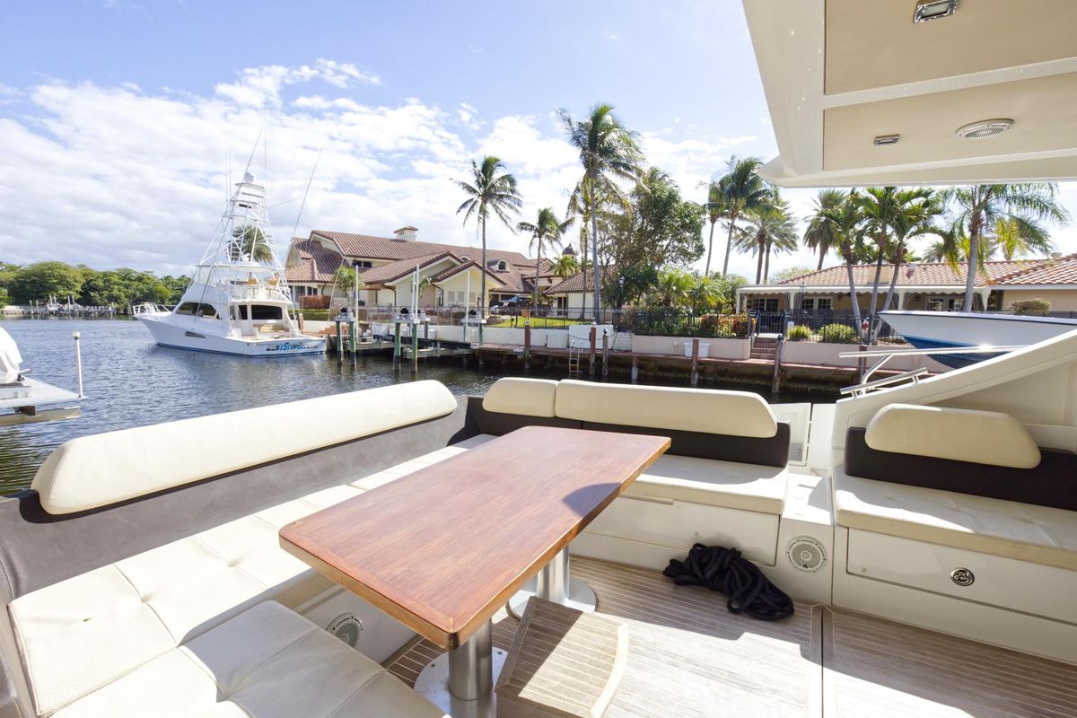 2013 Azimut 55 