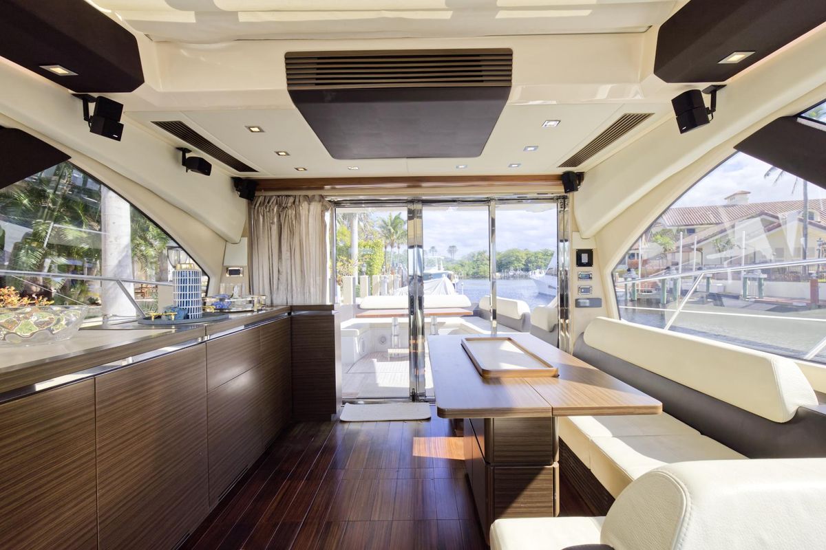 2013 Azimut 55 