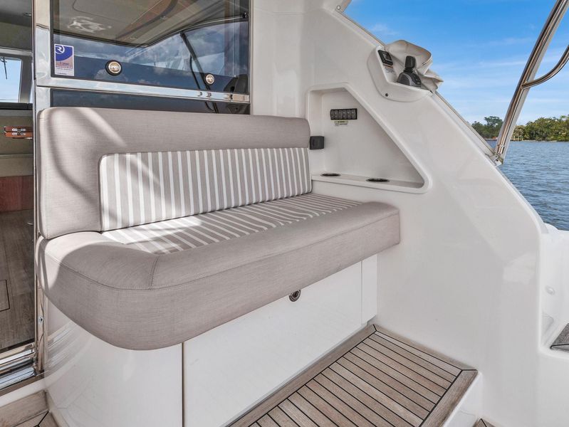 2021 Riviera 43 Open Flybridge