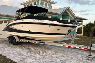 Sea Ray SDX 270 Outboard