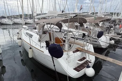 2014 Jeanneau Sun Odyssey 33i