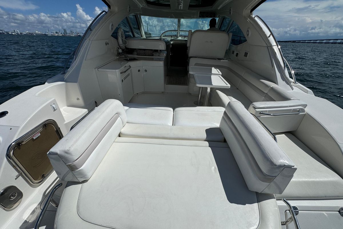 2011 Sea Ray 47 