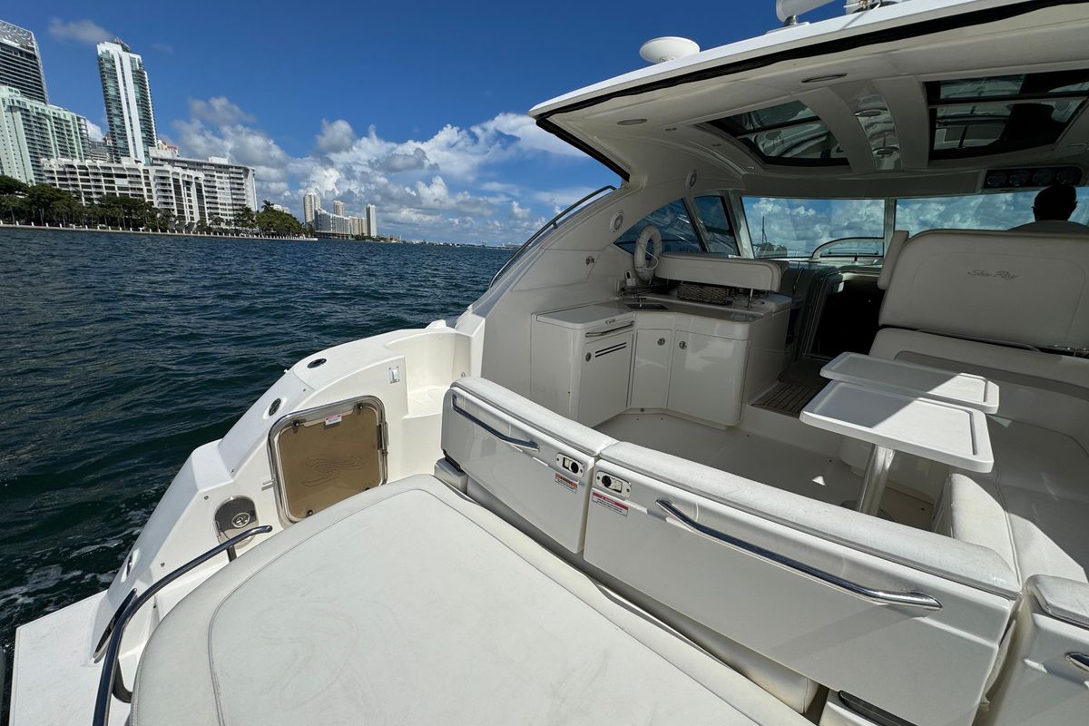 2011 Sea Ray 47 