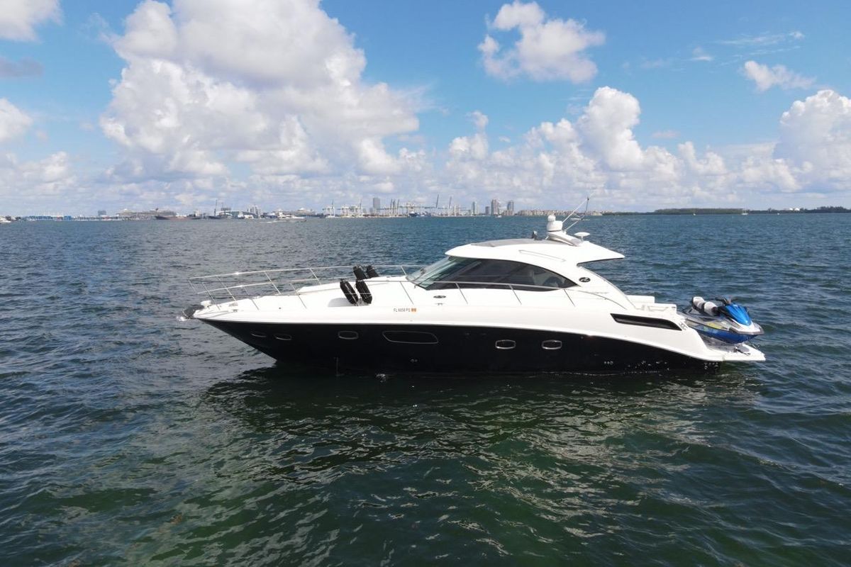 2011 Sea Ray 47 