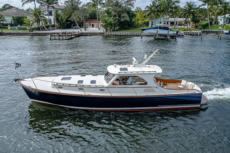 Kitty Ann Yacht Photos Pics 