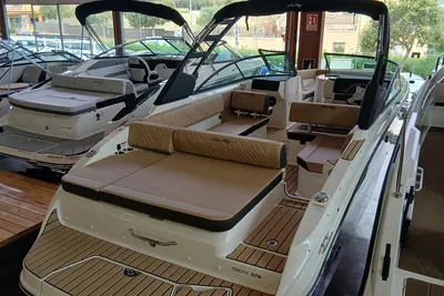 2026 Sea Ray SDX 270