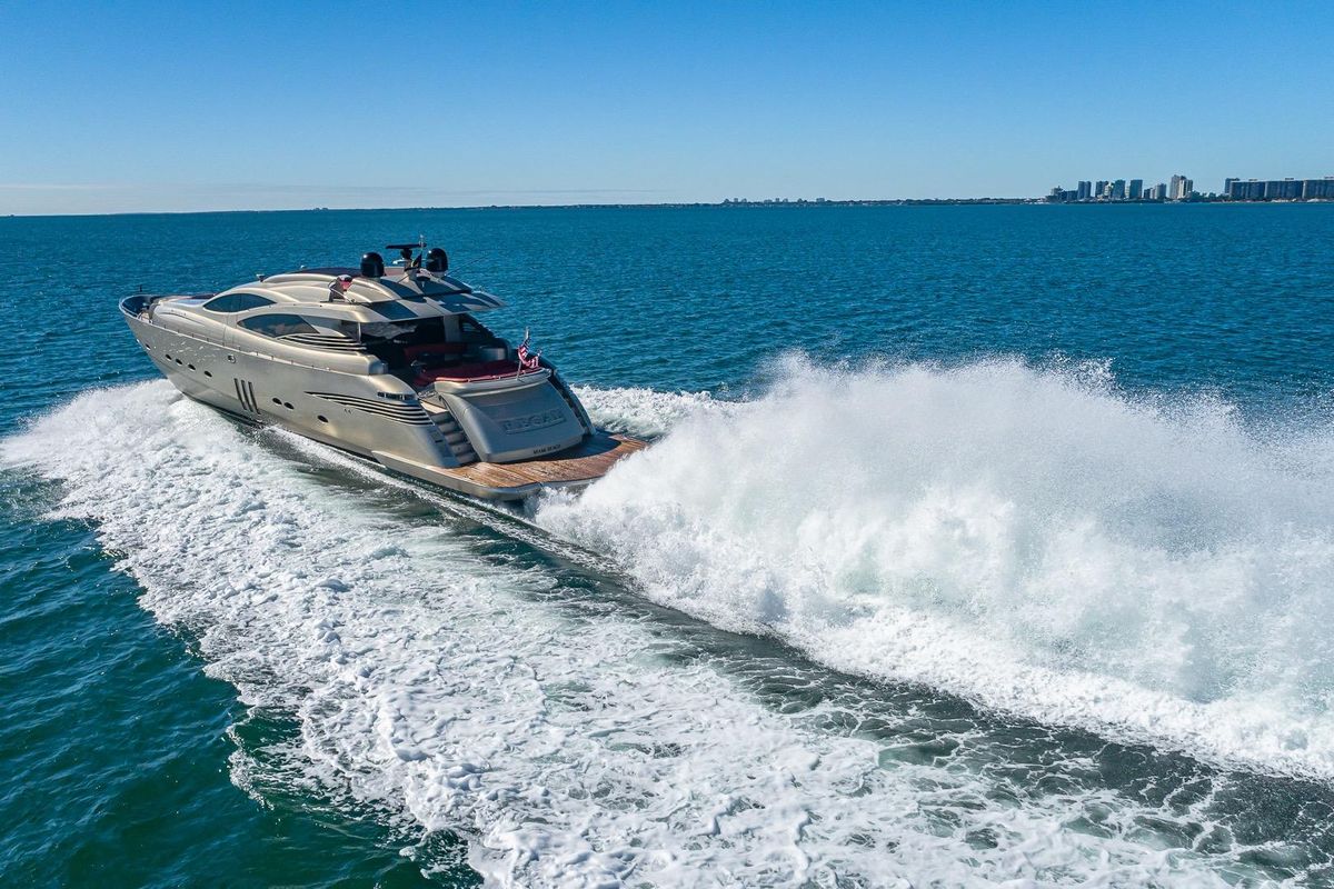 2008 Pershing 90 