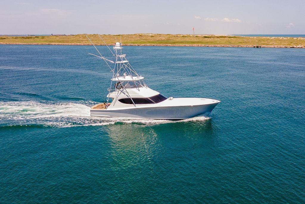 2014 Hatteras 63 