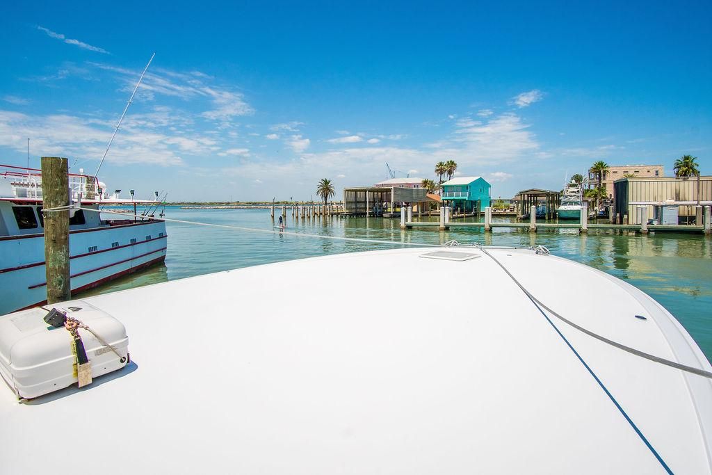 2014 Hatteras 63 