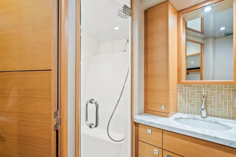 Sashimi Yacht Photos Pics 