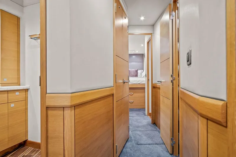 Sashimi Yacht Photos Pics 