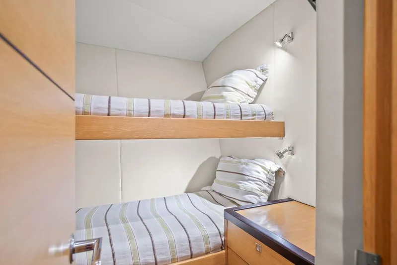 Sashimi Yacht Photos Pics 