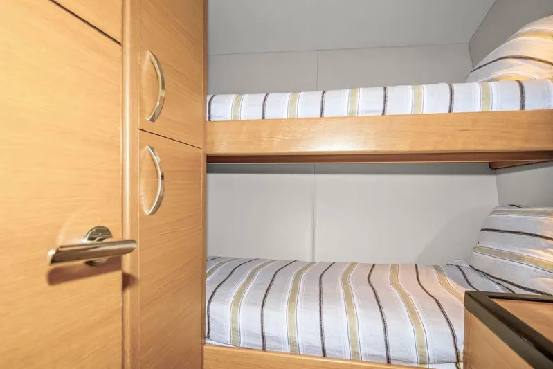 Sashimi Yacht Photos Pics 