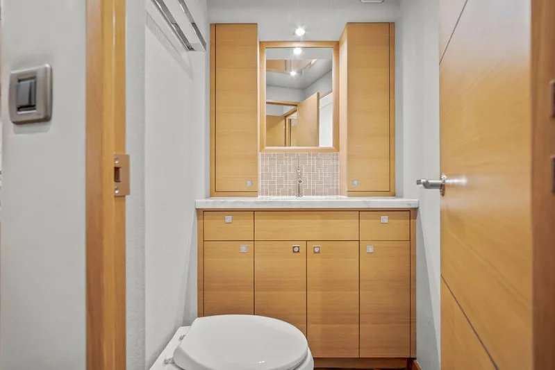 Sashimi Yacht Photos Pics 