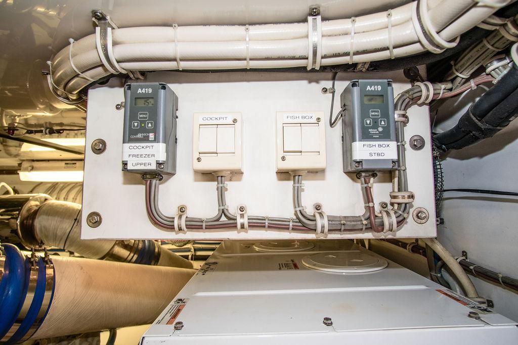 2014 Hatteras 63 